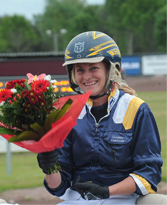 foto : ck : mantorp 130602 foto claes k rrstrand/kanal75  catarina lundstr m's scouby djob segrade i  stg taloppet v75-3                                                                                    bild f r fri publ. tom 130609